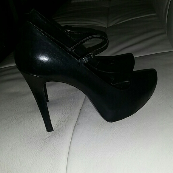 HOST PICK 💙 💙 💙  ALDO black leather Mary Janes! - Picture 4 of 4