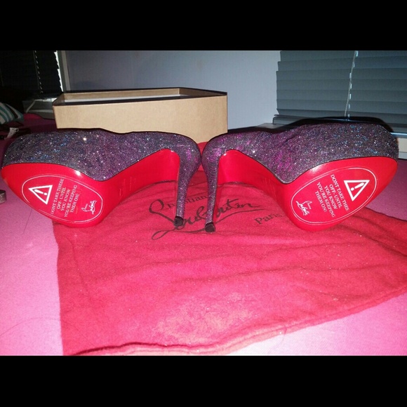 Authentic Christian Louboutin - Picture 3 of 4