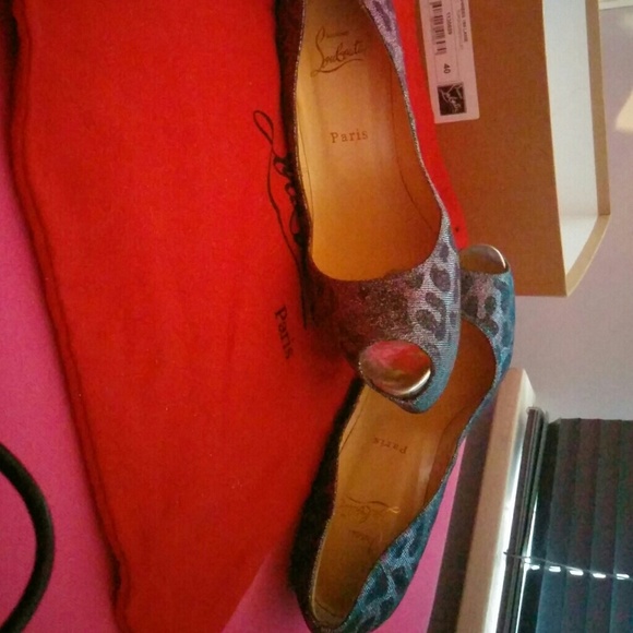 Authentic Christian Louboutin - Picture 4 of 4