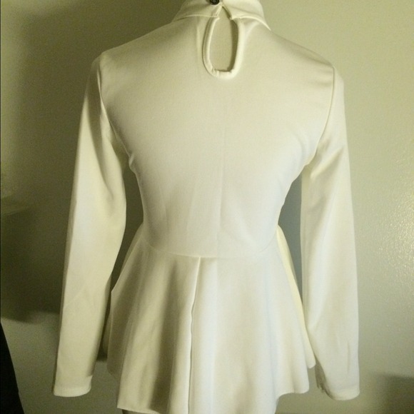 🌲Korea style noble fashion top🌲 - Picture 3 of 4
