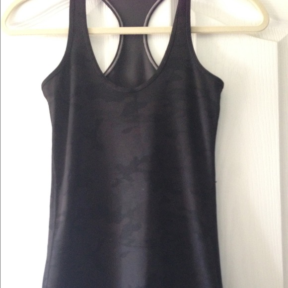 Lululemon Camo tank