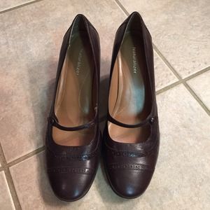 Naturalizer brown shoes