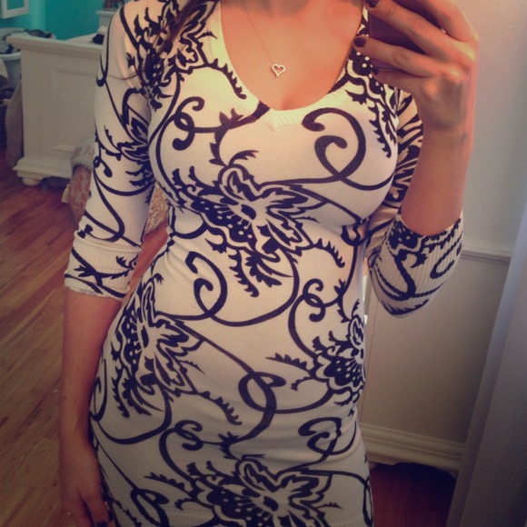 Bundle- Joyce Leslie sweater & Juicy Couture flats