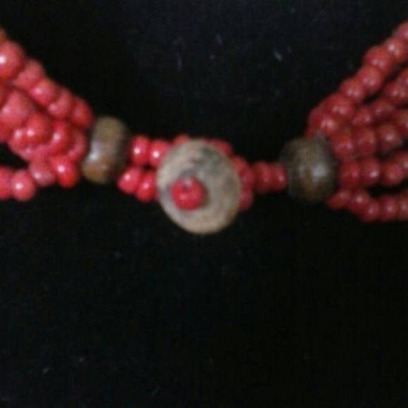 Red bead necklace - Picture 3 of 4