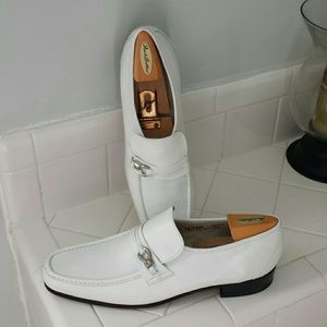 Frank Brothers size 13  Men White loafer Brand New