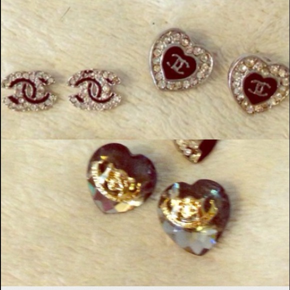 Bundle of earrings