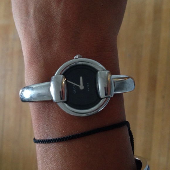 ? HOST PICK? GUCCI stackable bracelet watch ? main image 2