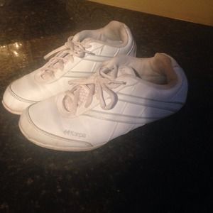 Kaepa white shoes