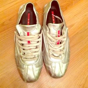 silver flat sneakers