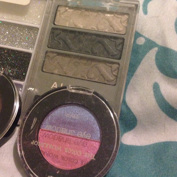 Eyeshadow bundle - Picture 4 of 4