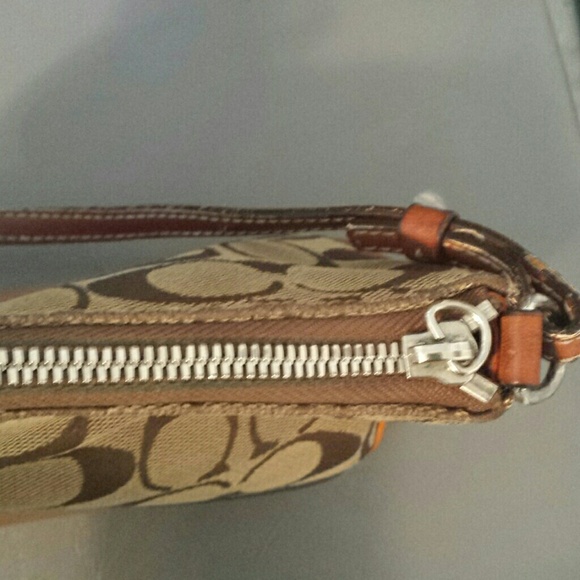 Coach Handbag - Picture 4 of 4