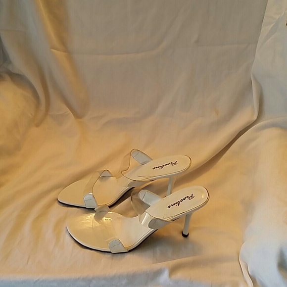 Ladie's Sandal