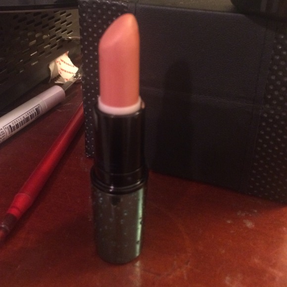 Mac from Alluring Aquatic Collection Enchanted One - Picture 1 of 4