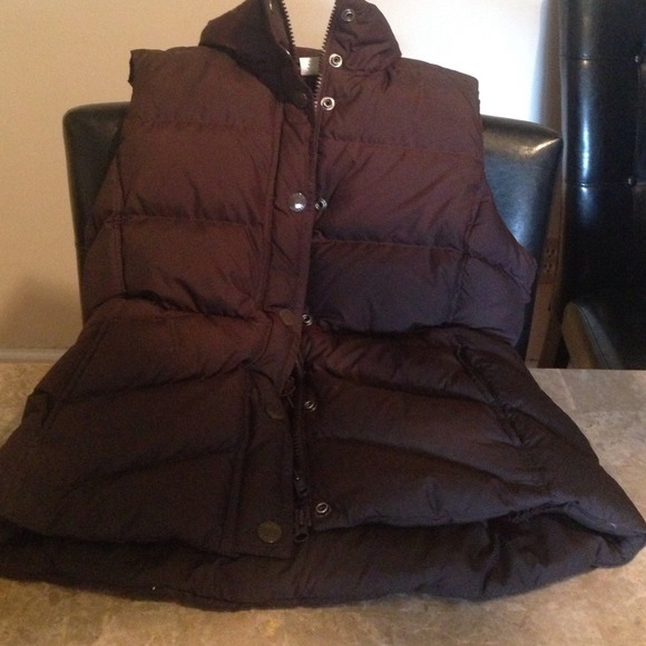Chocolate brown jcrew vest⛄️⛄️⛄️