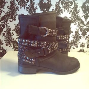 Chinese Laundry Showstopper Boot