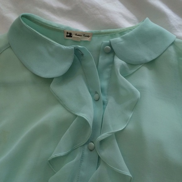 Mint green chiffon top - Picture 2 of 2