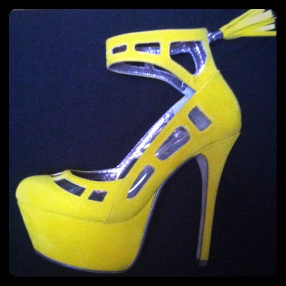 Michael Antonio Shoes - Michael Antonio High Heel Pumps