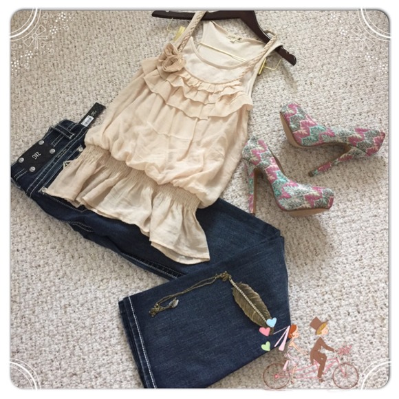 Multi Print Pumps️ w/A Hint Of Sparkle & Gleam. - Picture 4 of 4