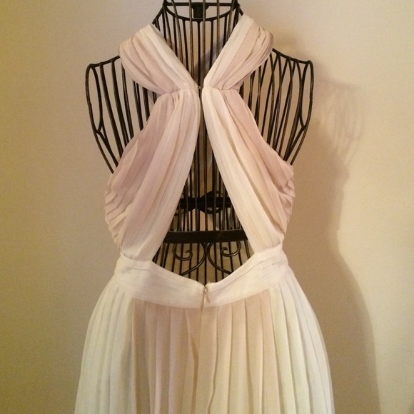 Gorgeous cream dress! - Picture 2 of 4