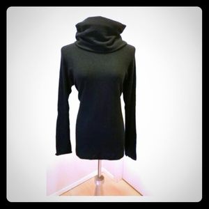*SOLD*Vince cashmere sweater