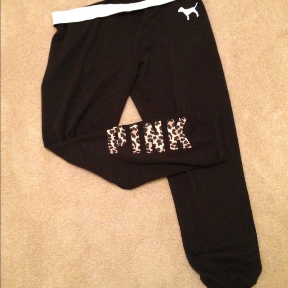 PINK Victoria's Secret Pants - 🆚 PINK leopard skinny sweats