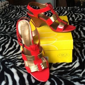 Joan & David sandals