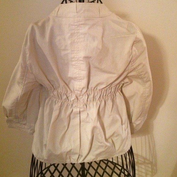 Light tan blazer! - Picture 3 of 3