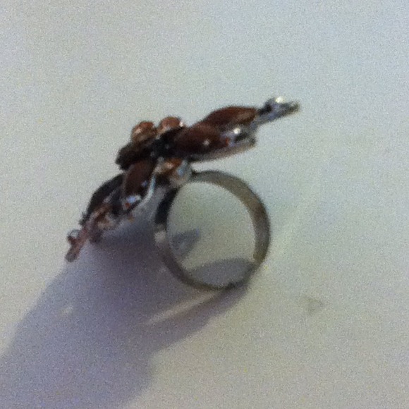 Ring - Picture 2 of 2