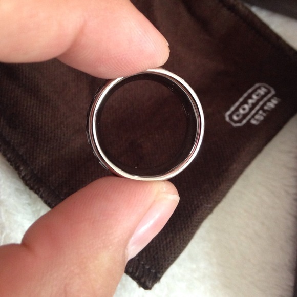 coach ring - Picture 3 of 4