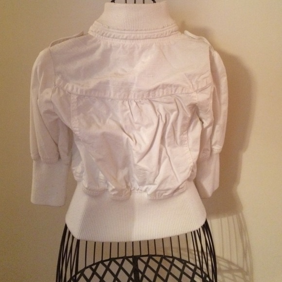 White blazer! - Picture 3 of 3