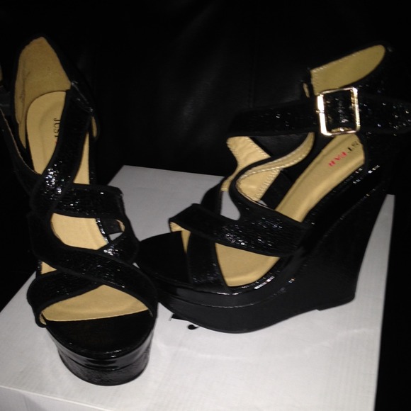 Have to much shoes - Picture 3 of 4