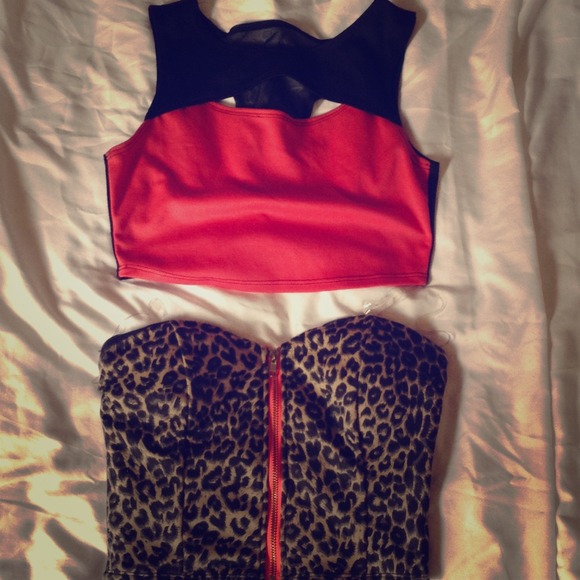 2** Crop Top BUNDLE DEAL 📢📢📢📢