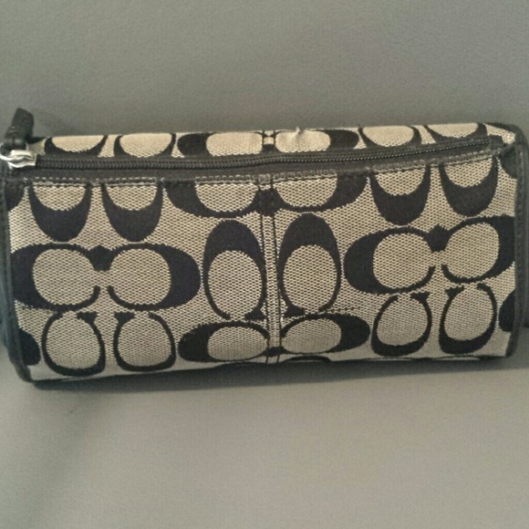 Coach wallet - Picture 2 of 3