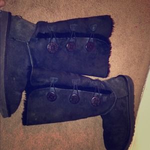 UGG Black Bailey Triple Button Black Boot Size 8