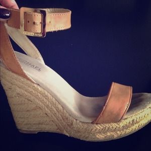 Classic wedges ☀️