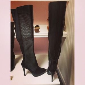 Knee high mesh Boots