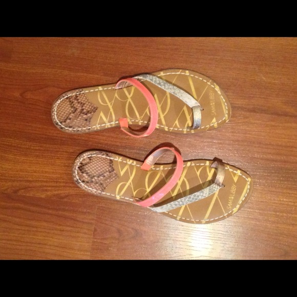 Sam & Libby flip flops