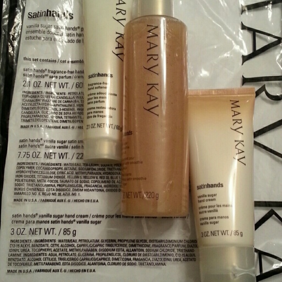 Mary Kay Satin Hands Trio NIB