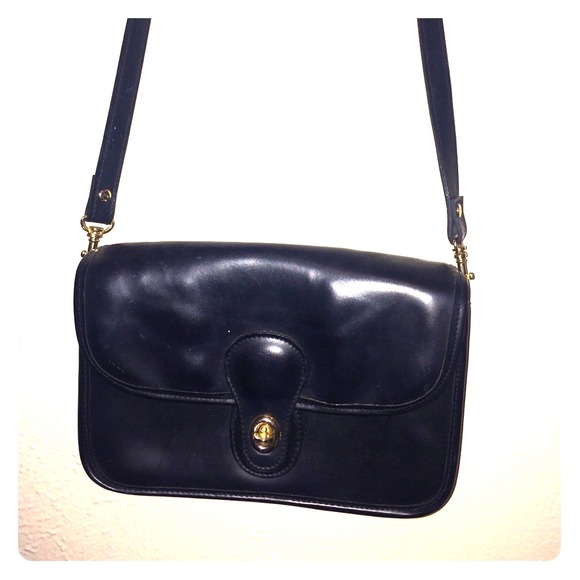 SOLD IN BUNDLE Thrifted Shoulder Purse