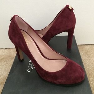 Vince Camuto brand new wine pumps 'Jensen' sz 6