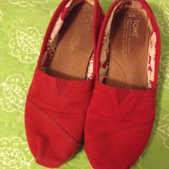 Red Toms