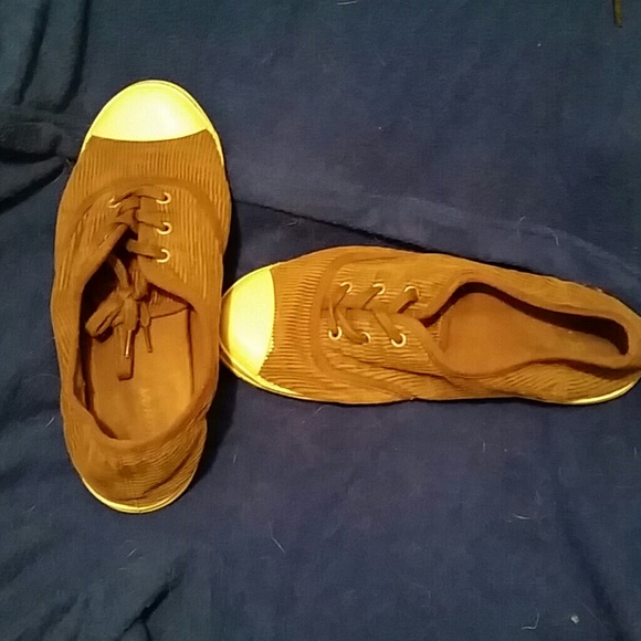 Vintage Old Navy Corduroy sneakers