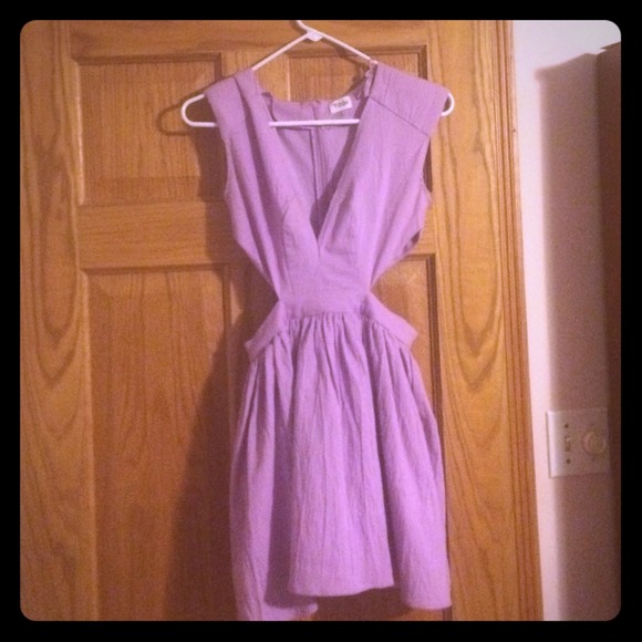 Tobi cutout dress in lilac