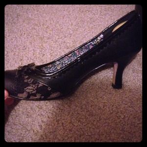 Adorable Black Lace Bow Heels