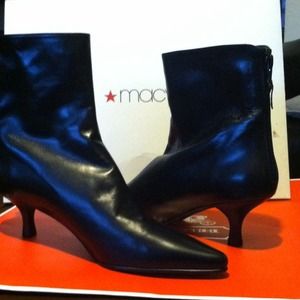 Gorgeous black Stuart Weitzman  ankle booties.
