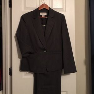Jones New York suit