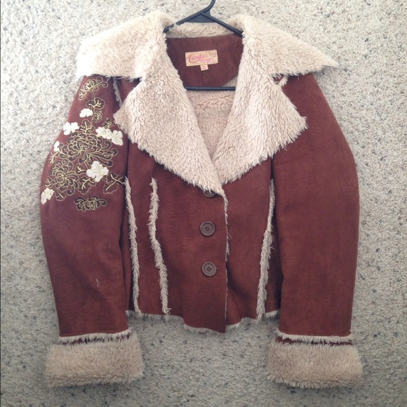 HP🎉❤️🎉Floral Embroidered Boho Coat