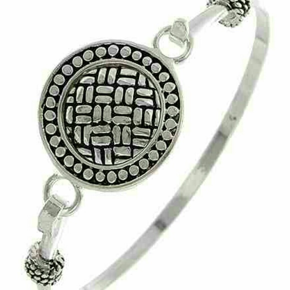 deniseboutiquee. com Jewelry - Bracelet