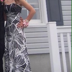 Black and white prom dress