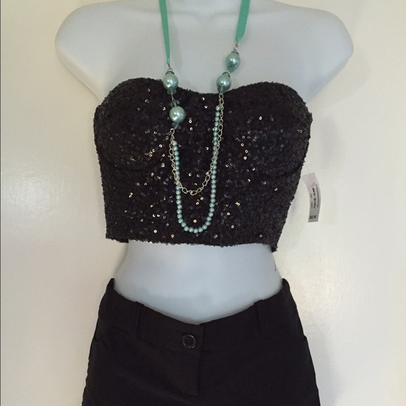 Black crop top perfect for a night out!